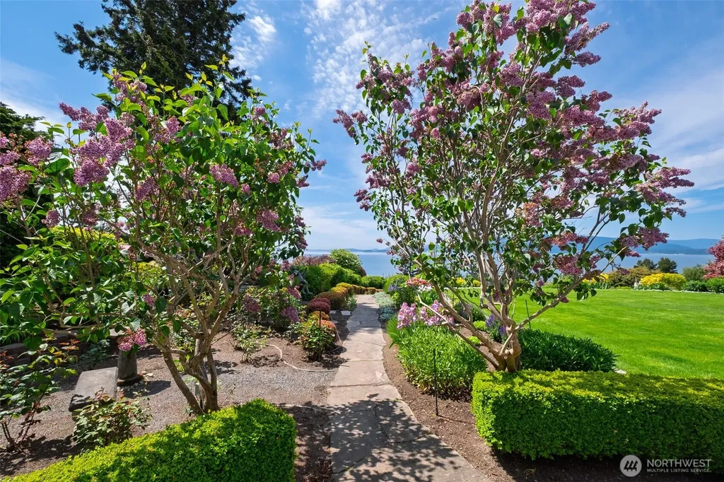 306 Briar Road Bellingham WA 98225