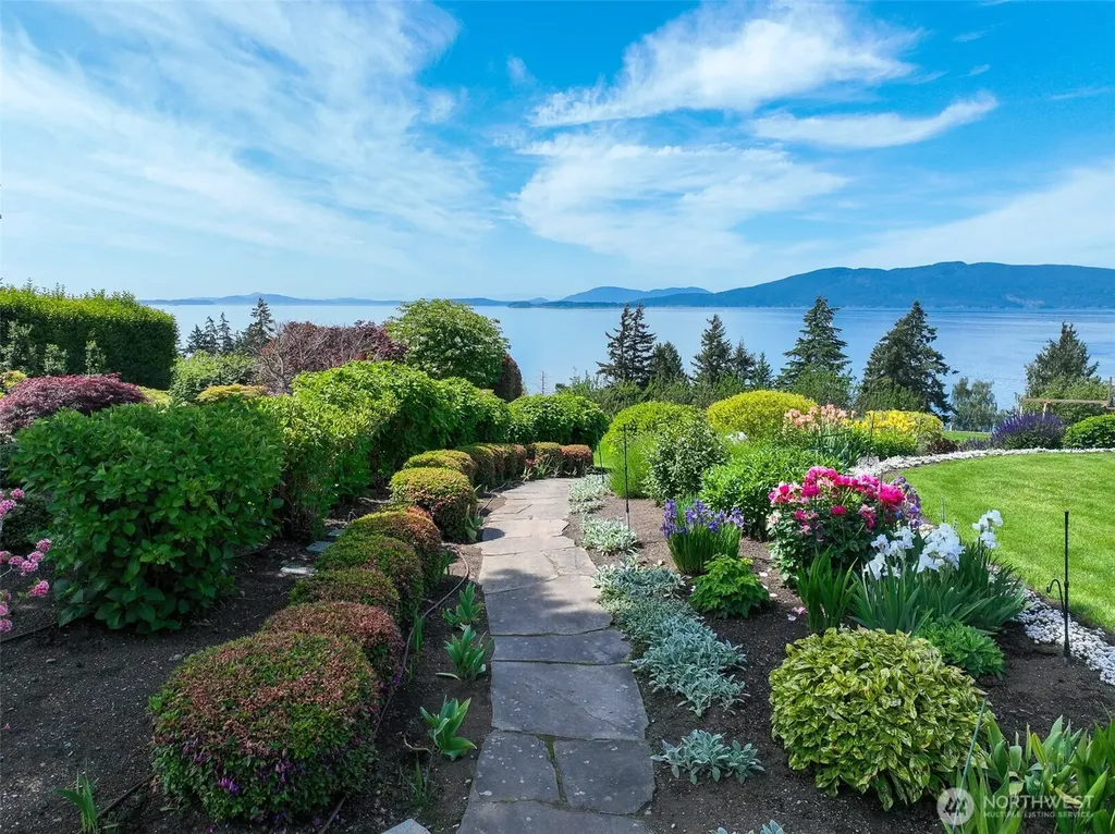 306 Briar Road Bellingham WA 98225