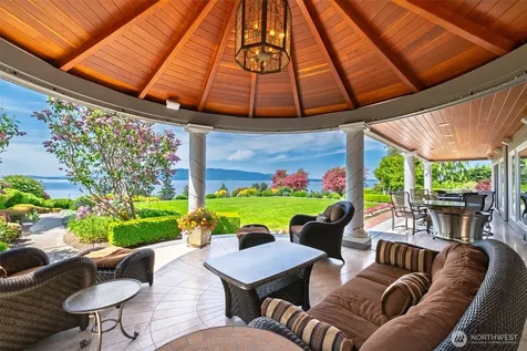 306 Briar Road Bellingham WA 98225