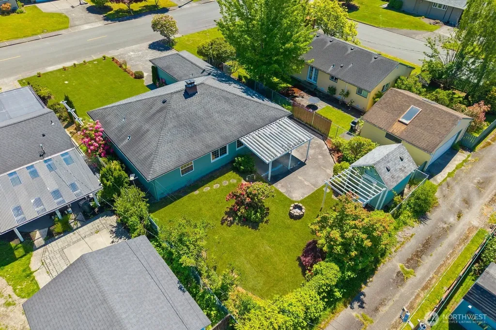 528 Wetmore Avenue Everett WA 98201