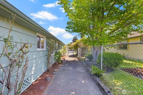 528 Wetmore Avenue Everett WA 98201