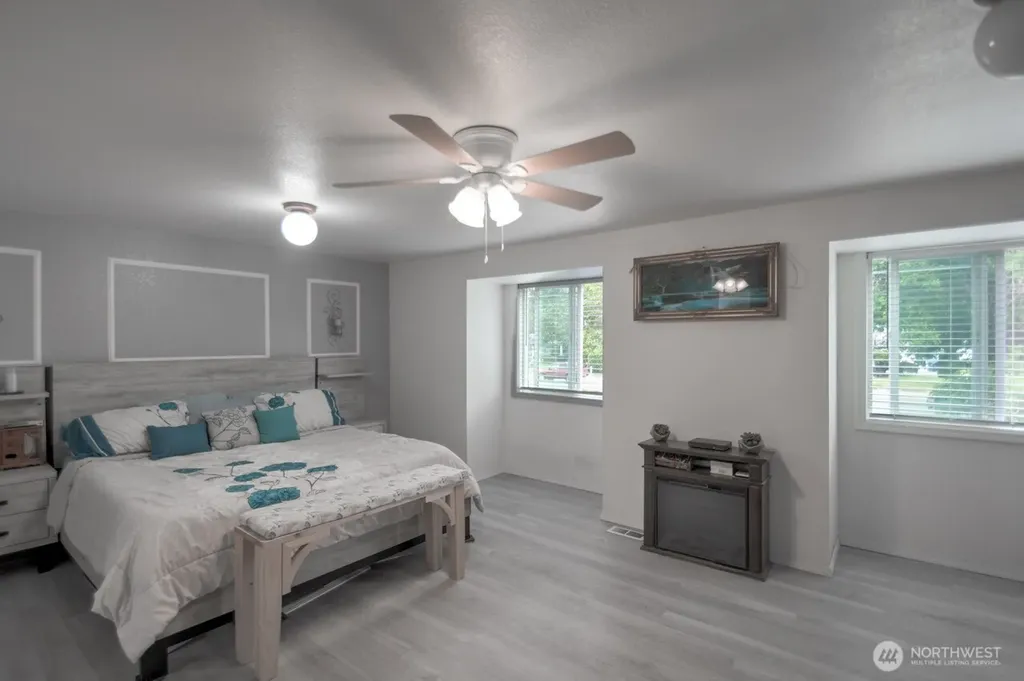 4035 Indian Summer Drive SE Olympia WA 98513