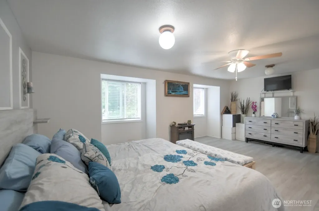 4035 Indian Summer Drive SE Olympia WA 98513