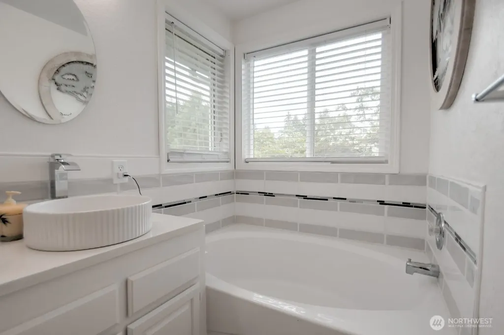 4035 Indian Summer Drive SE Olympia WA 98513