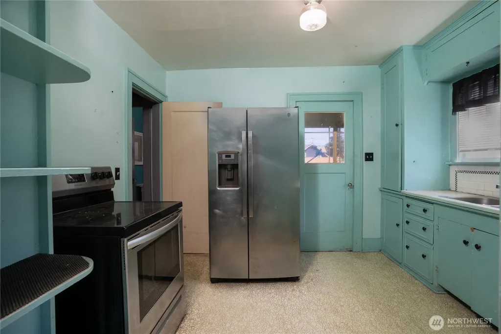 511 S 35th Street Tacoma WA 98418