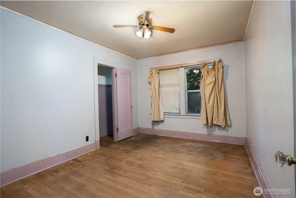 511 S 35th Street Tacoma WA 98418