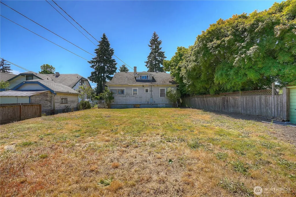 511 S 35th Street Tacoma WA 98418