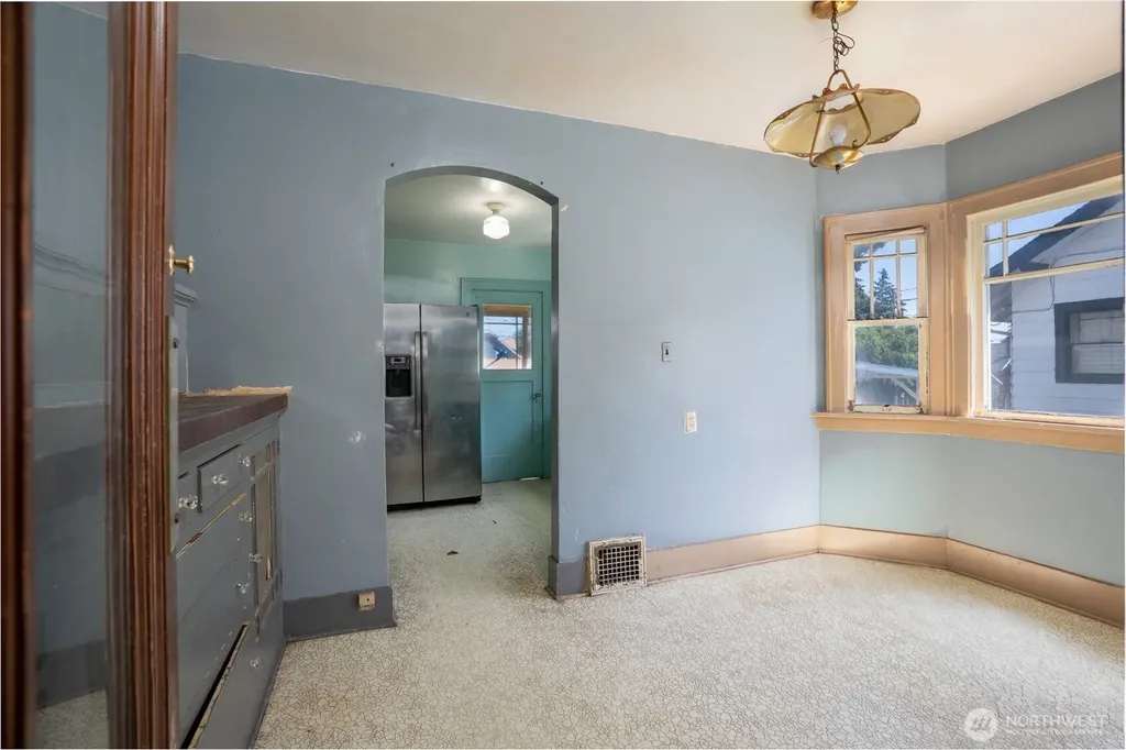 511 S 35th Street Tacoma WA 98418