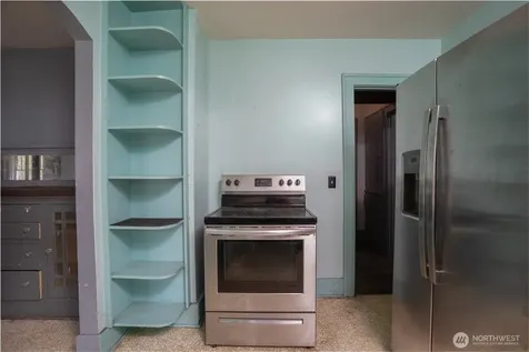511 S 35th Street Tacoma WA 98418