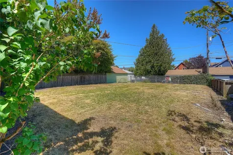 511 S 35th Street Tacoma WA 98418