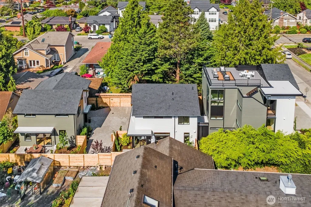 809 NE 90th Street Seattle WA 98115