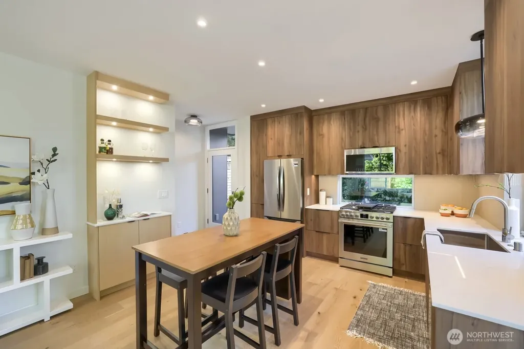 809 NE 90th Street Seattle WA 98115