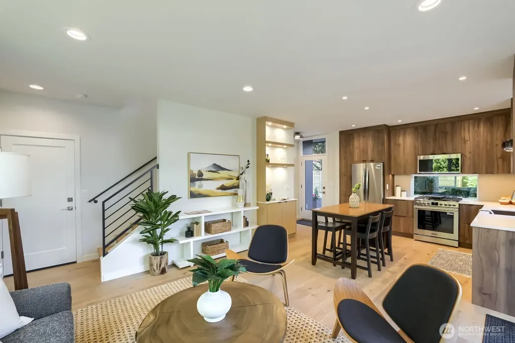 809 NE 90th Street Seattle WA 98115