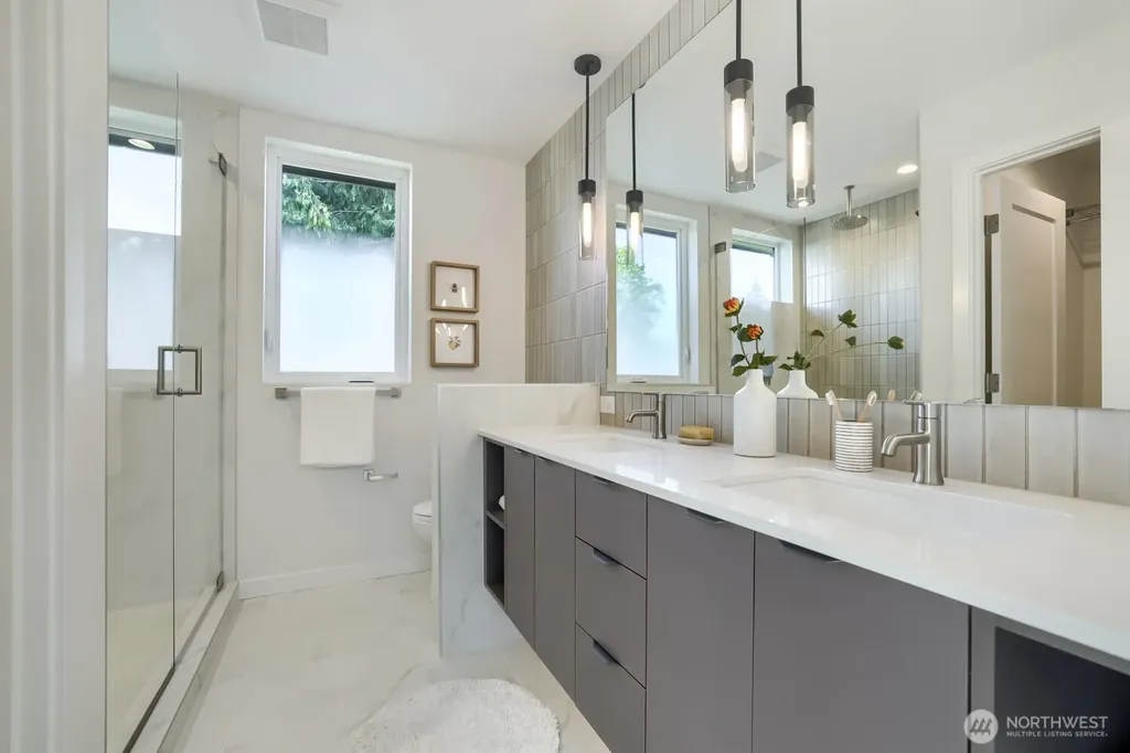 809 NE 90th Street Seattle WA 98115