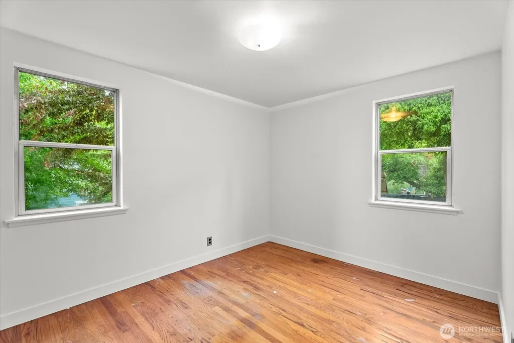11857 22nd Avenue SW Burien WA 98146