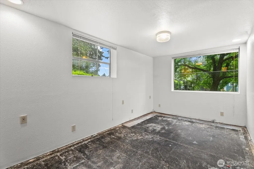 11857 22nd Avenue SW Burien WA 98146