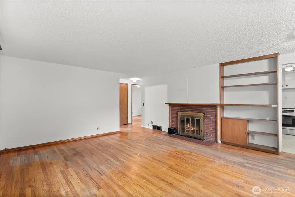 11857 22nd Avenue SW Burien WA 98146
