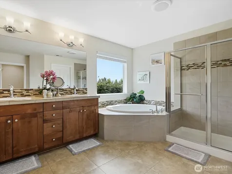 17833 SE 189th Street Renton WA 98058