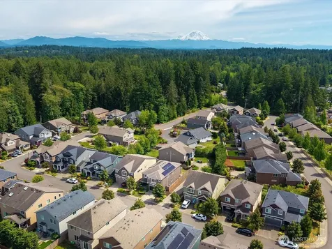 17833 SE 189th Street Renton WA 98058