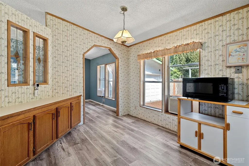 2084 Hastings Lane SE Port Orchard WA 98367