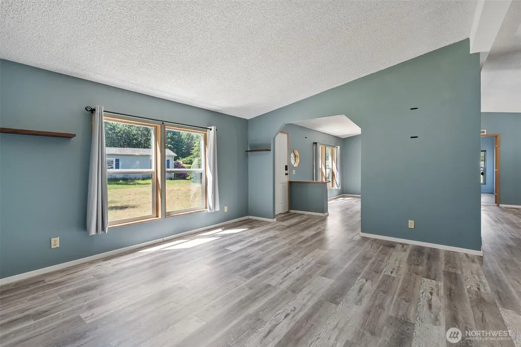2084 Hastings Lane SE Port Orchard WA 98367