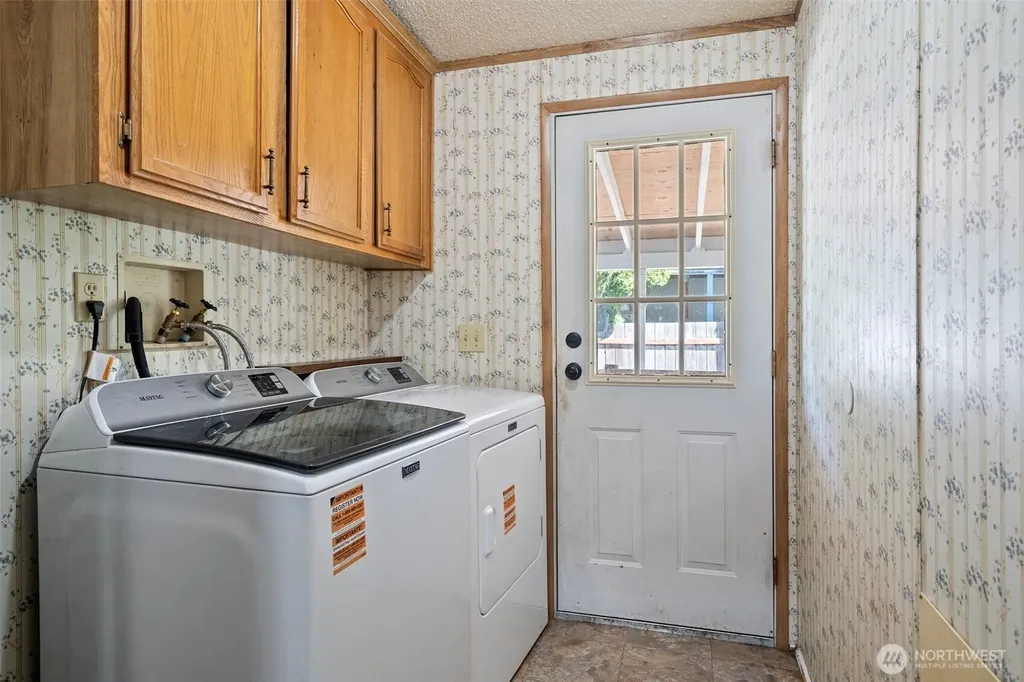 2084 Hastings Lane SE Port Orchard WA 98367