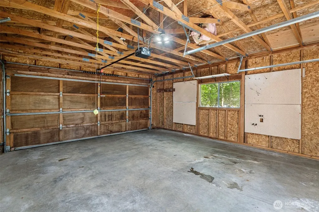 2084 Hastings Lane SE Port Orchard WA 98367
