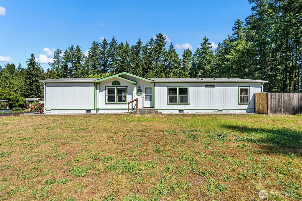 2084 Hastings Lane SE Port Orchard WA 98367