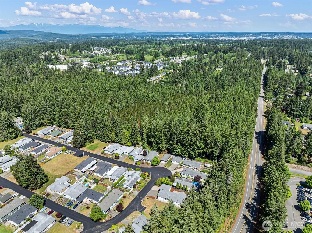 2084 Hastings Lane SE Port Orchard WA 98367