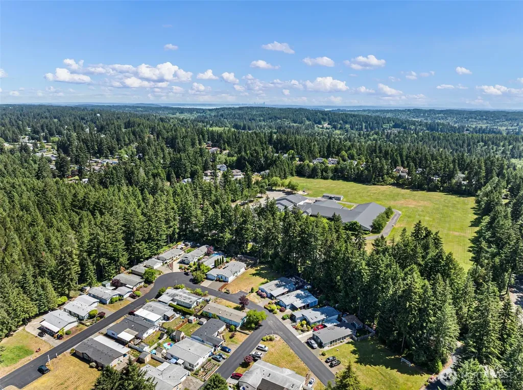 2084 Hastings Lane SE Port Orchard WA 98367