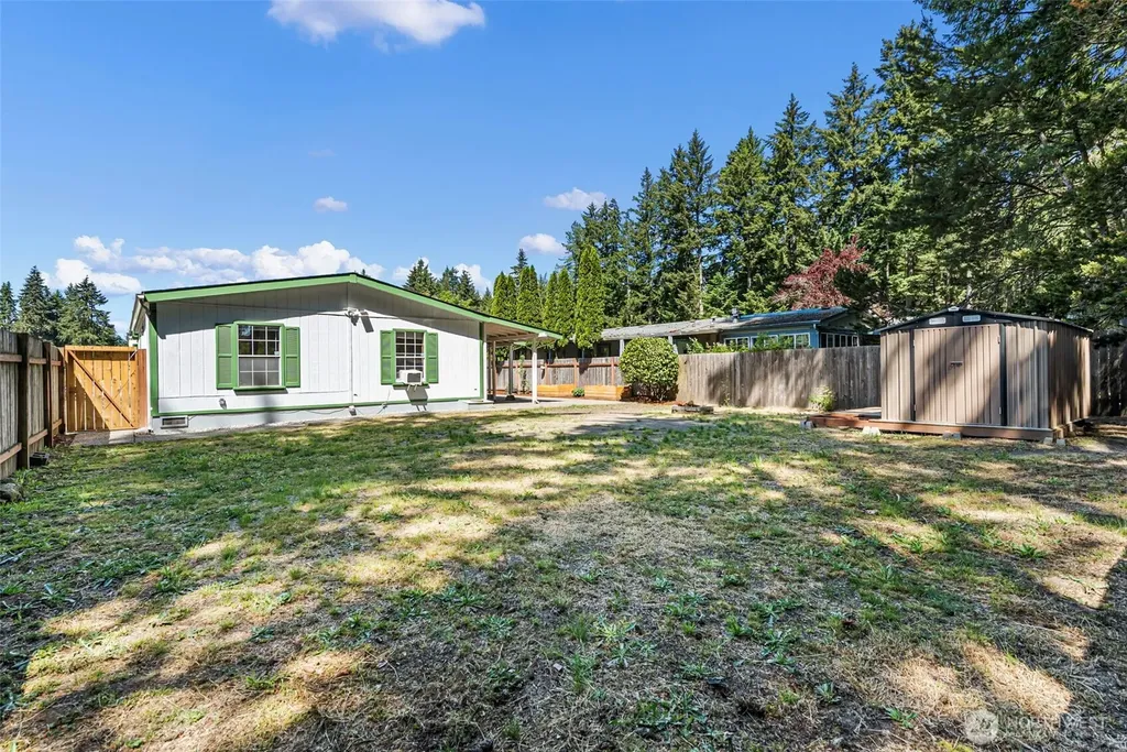 2084 Hastings Lane SE Port Orchard WA 98367