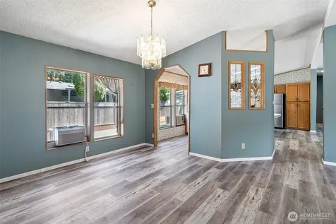 2084 Hastings Lane SE Port Orchard WA 98367