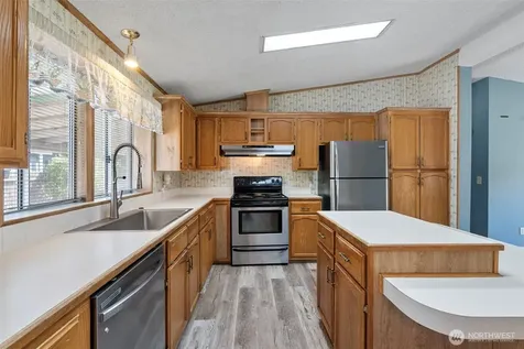 2084 Hastings Lane SE Port Orchard WA 98367