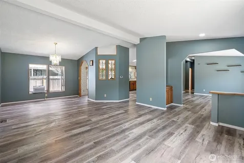 2084 Hastings Lane SE Port Orchard WA 98367