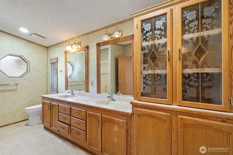 2084 Hastings Lane SE Port Orchard WA 98367