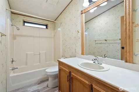 2084 Hastings Lane SE Port Orchard WA 98367
