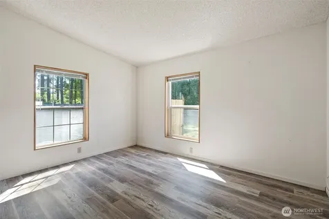 2084 Hastings Lane SE Port Orchard WA 98367