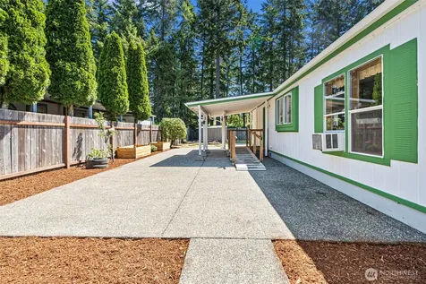 2084 Hastings Lane SE Port Orchard WA 98367