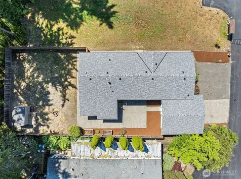 2084 Hastings Lane SE Port Orchard WA 98367