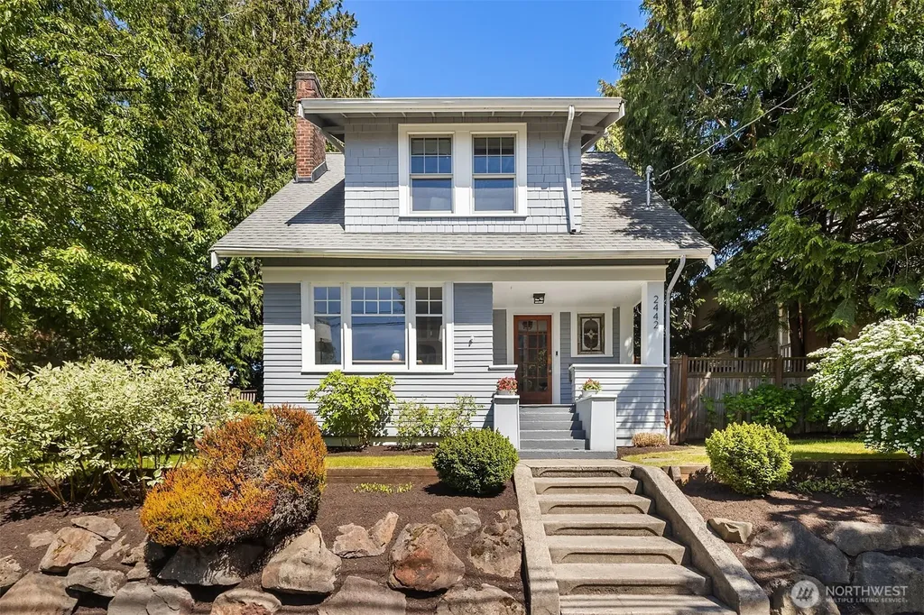 2442 6th W Seattle WA 98119