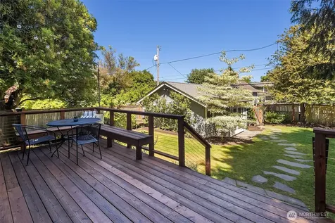 2442 6th W Seattle WA 98119