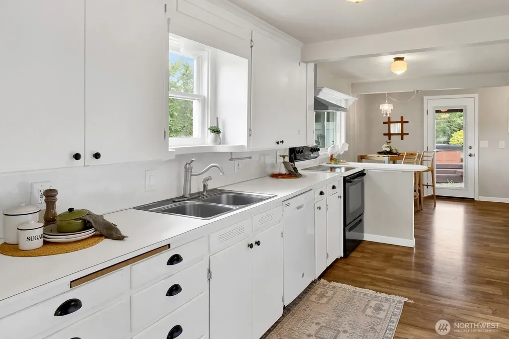2821 Racine Street Bellingham WA 98226