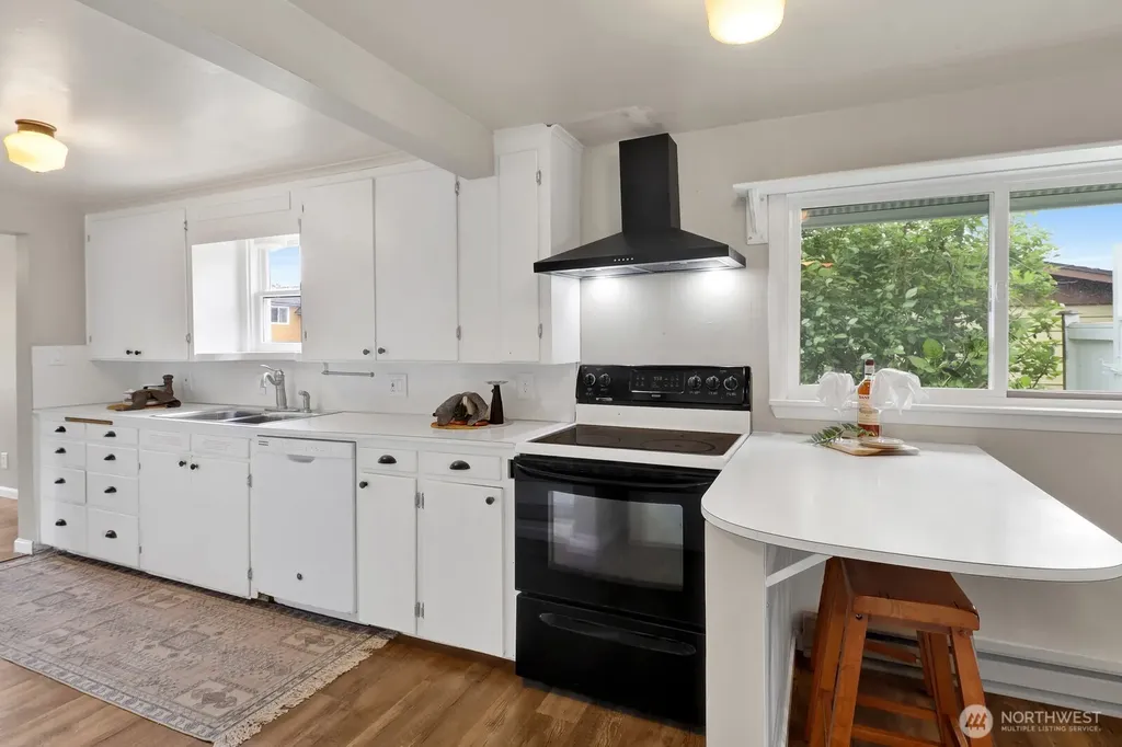 2821 Racine Street Bellingham WA 98226