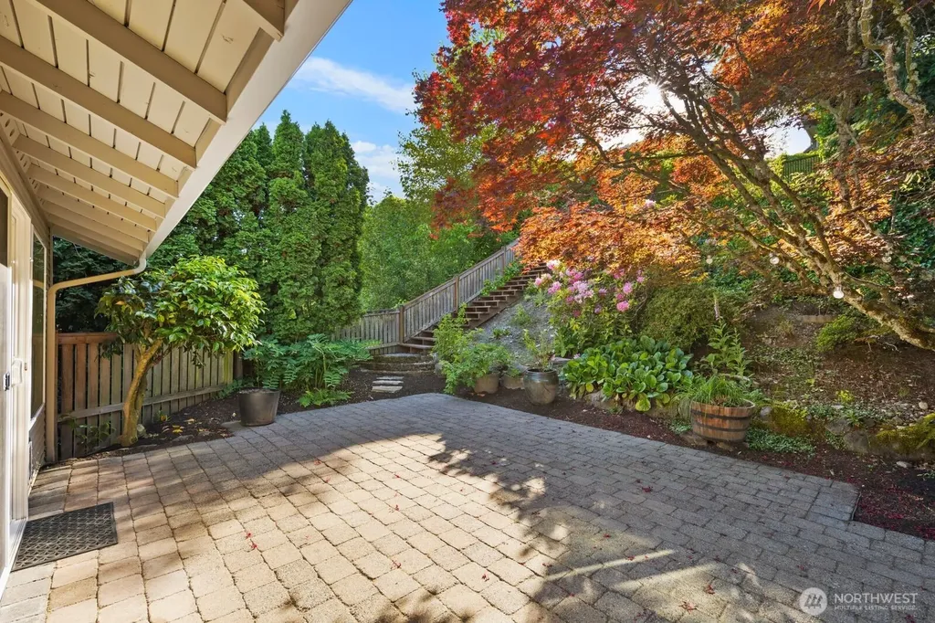 235 174th Place NE Bellevue WA 98008