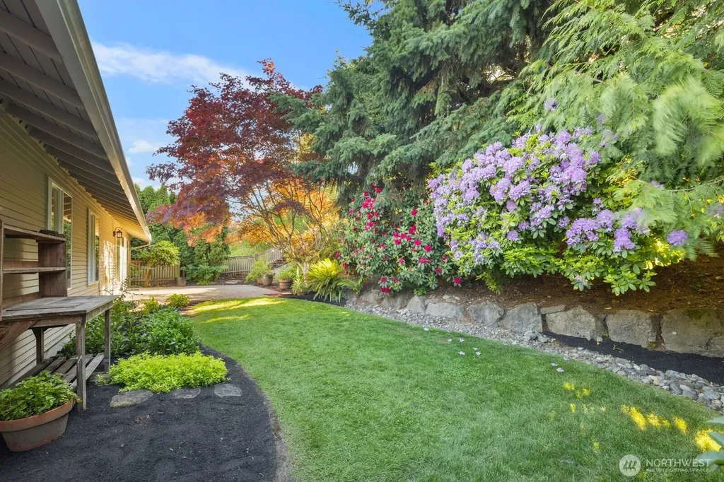 235 174th Place NE Bellevue WA 98008