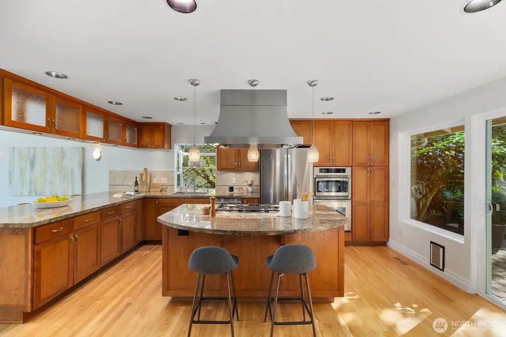235 174th Place NE Bellevue WA 98008