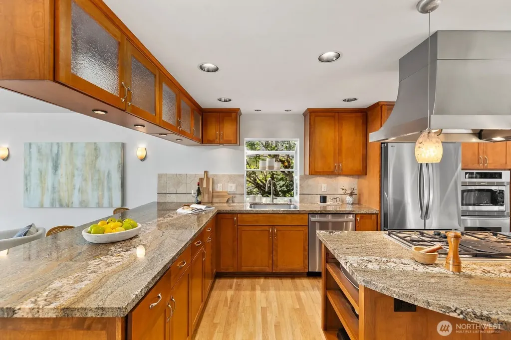 235 174th Place NE Bellevue WA 98008