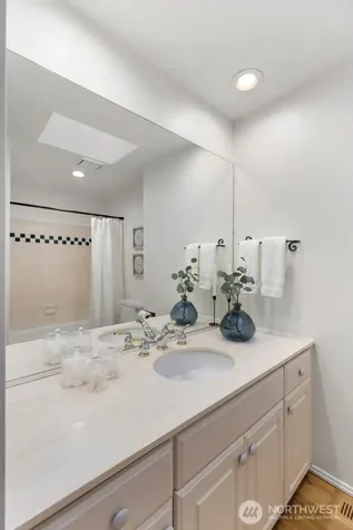 235 174th Place NE Bellevue WA 98008