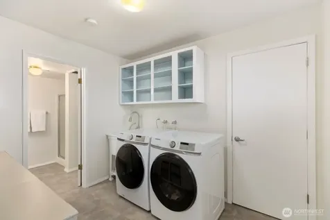 235 174th Place NE Bellevue WA 98008