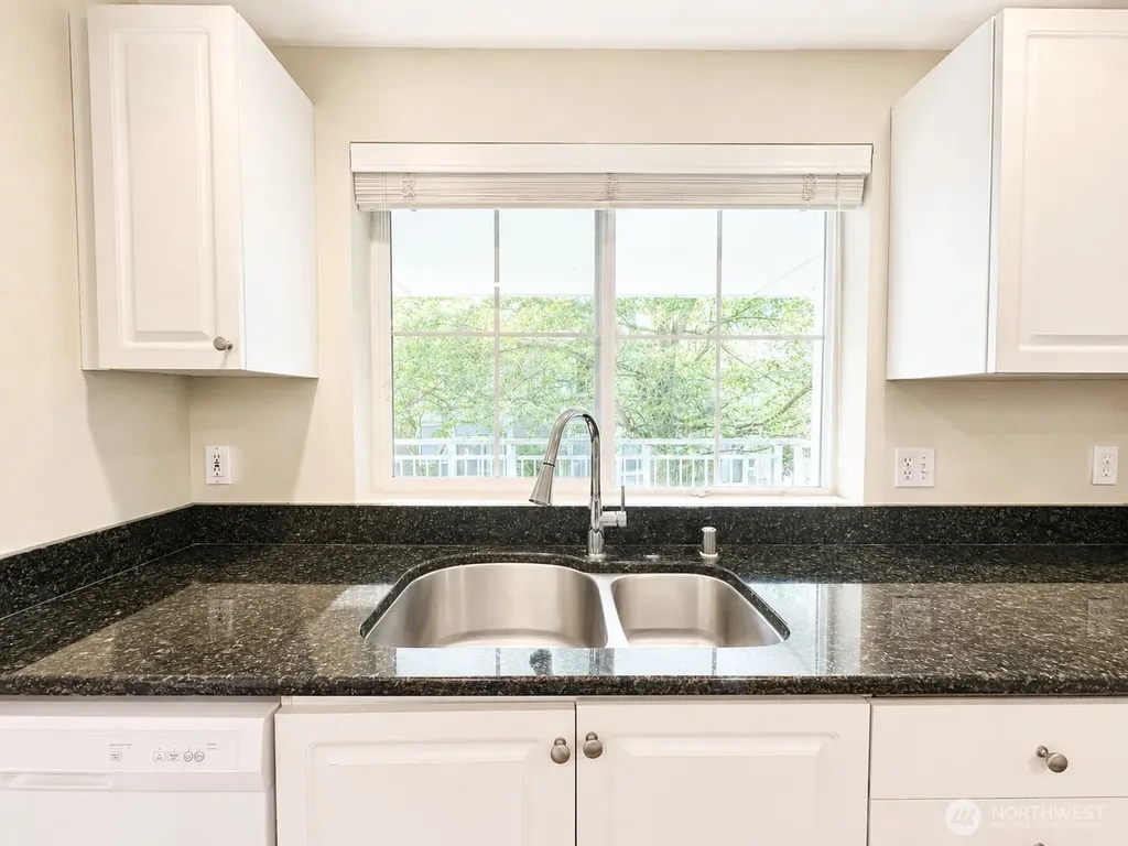 4421 249th SE Sammamish WA 98029